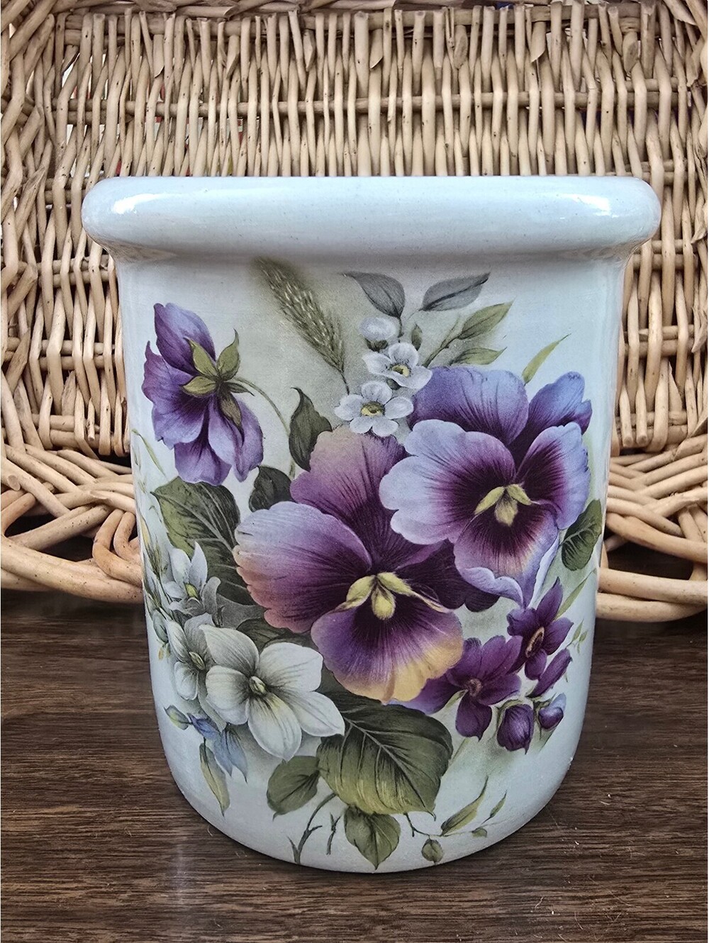 Shakers & Thangs Pottery utensils holder